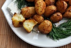 Пресни картофи на фурна с подправки