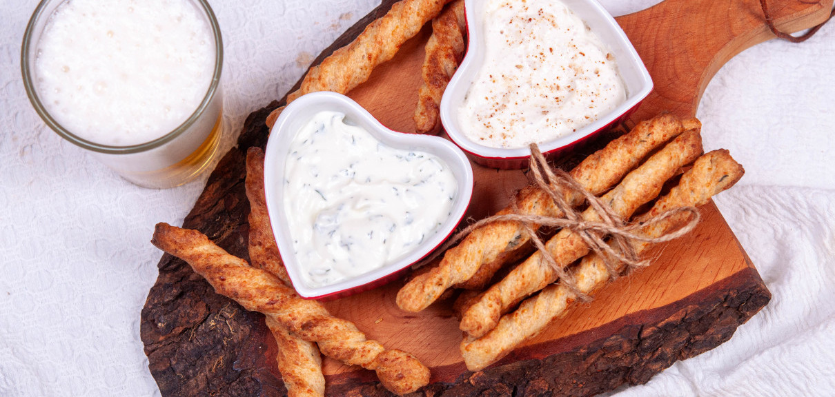 Гризини с кашкавал