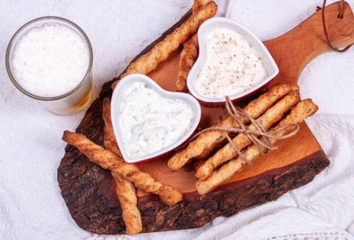 Гризини с кашкавал