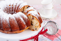 Кекс с извара и стафиди